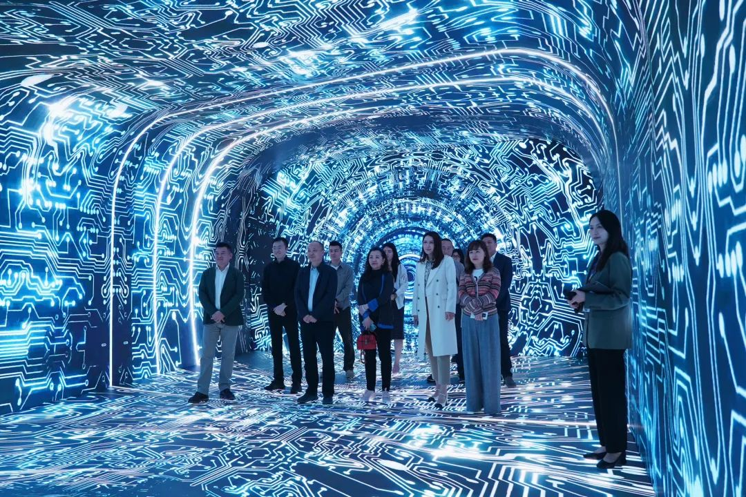 成都传媒集团成都智媒体城公司与888电子励丰文化告竣战略相助 共探数字未来