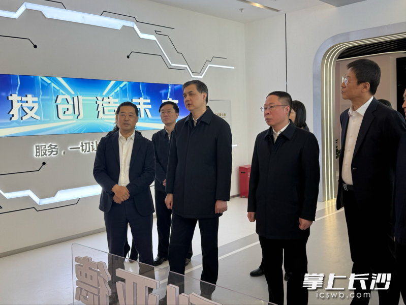 深化政企相助 | 湖南副省长、长沙市长周海兵一行走访888电子北京总部