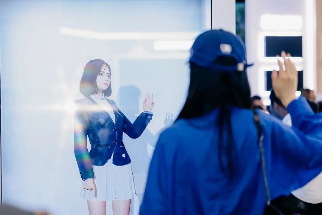 “AI+智能显示”引领未来 888电子新品InfoComm展大放异彩